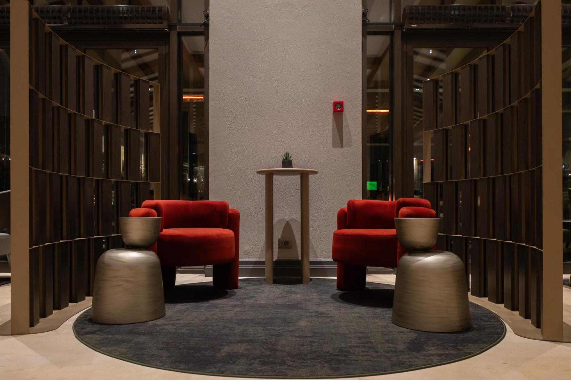ไฮแอท รีเจนซี เทสซาโลนิกี Hotel เทสซาโลนิกิ ภายนอก รูปภาพ The lounge at the airport